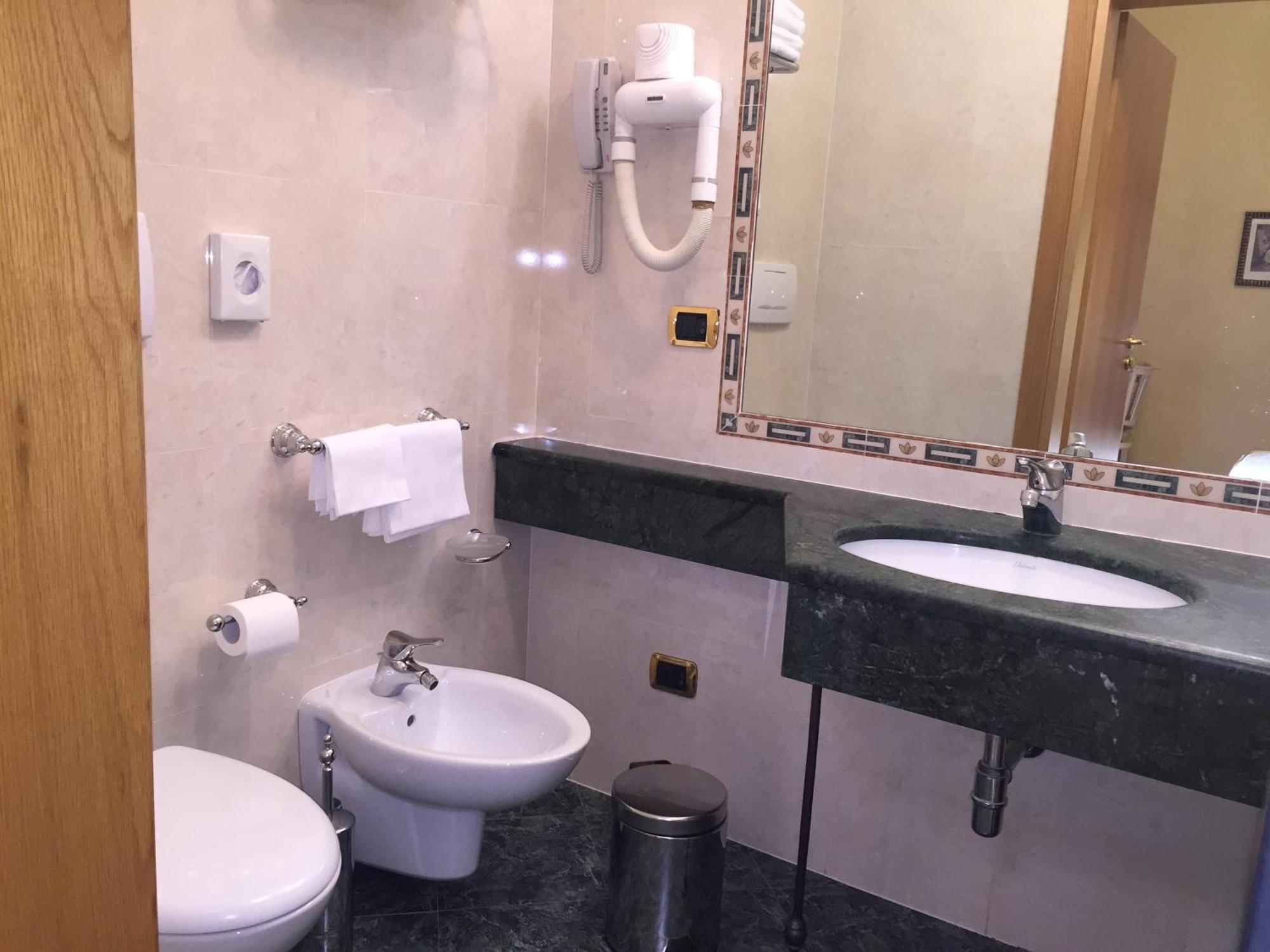 Hotel Bigallo Firenze Ruang foto